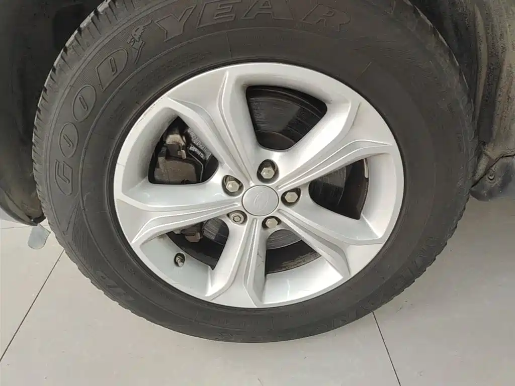Land Rover Discovery Sport 2016 2.0T S фото 23