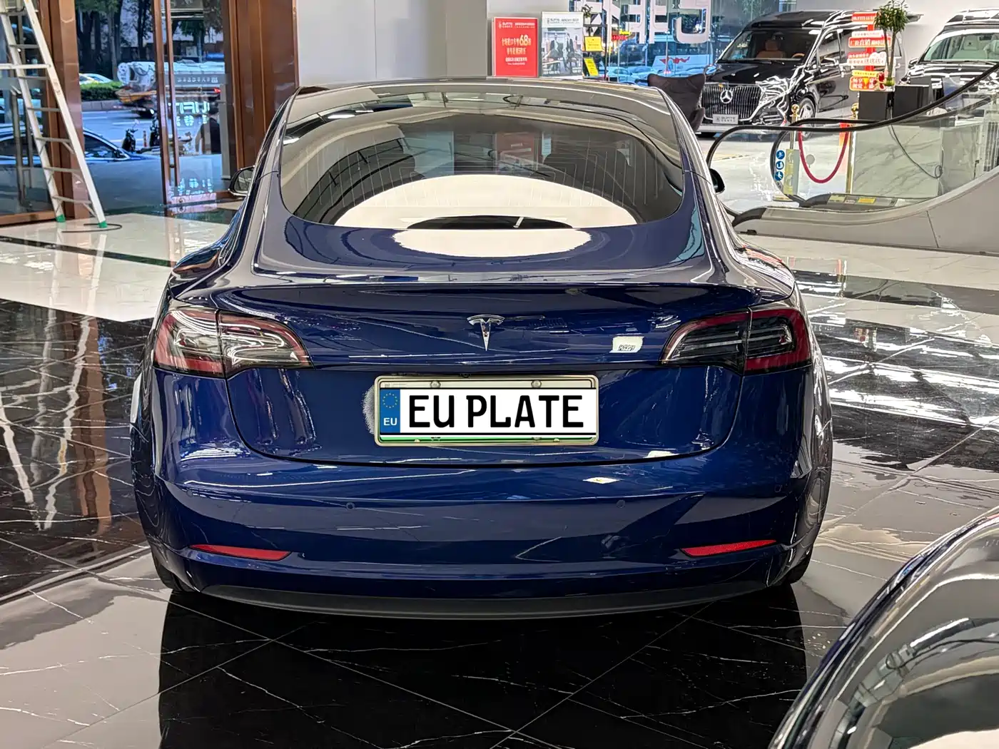 Tesla Model 3 (Import) 2019 2019 Long Range RWD Version