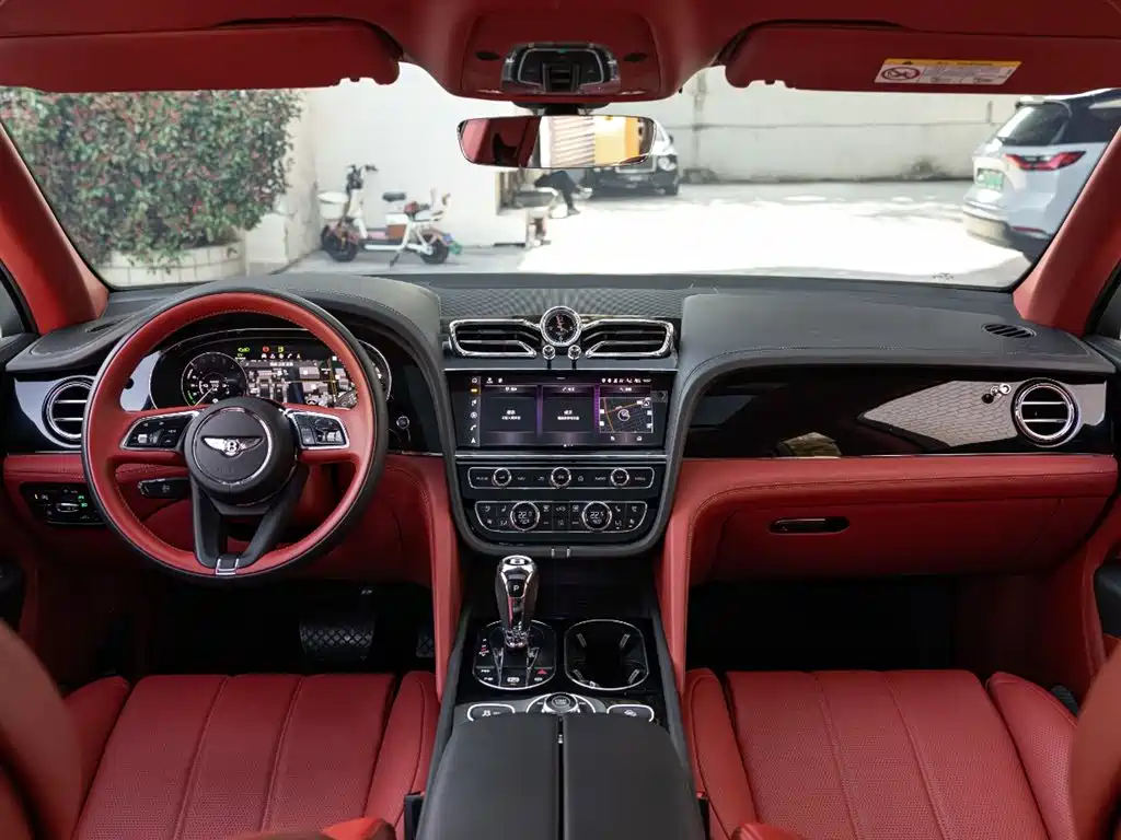 BENTLEY TIMYUE PLUG IN HYBRID