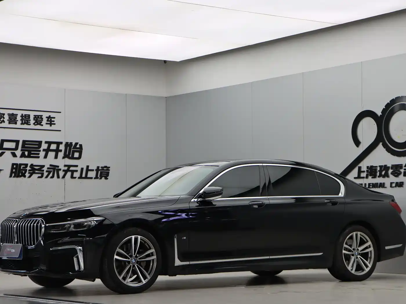 BMW 7 Series 2021 Model 730Li M Sport Package фото 3