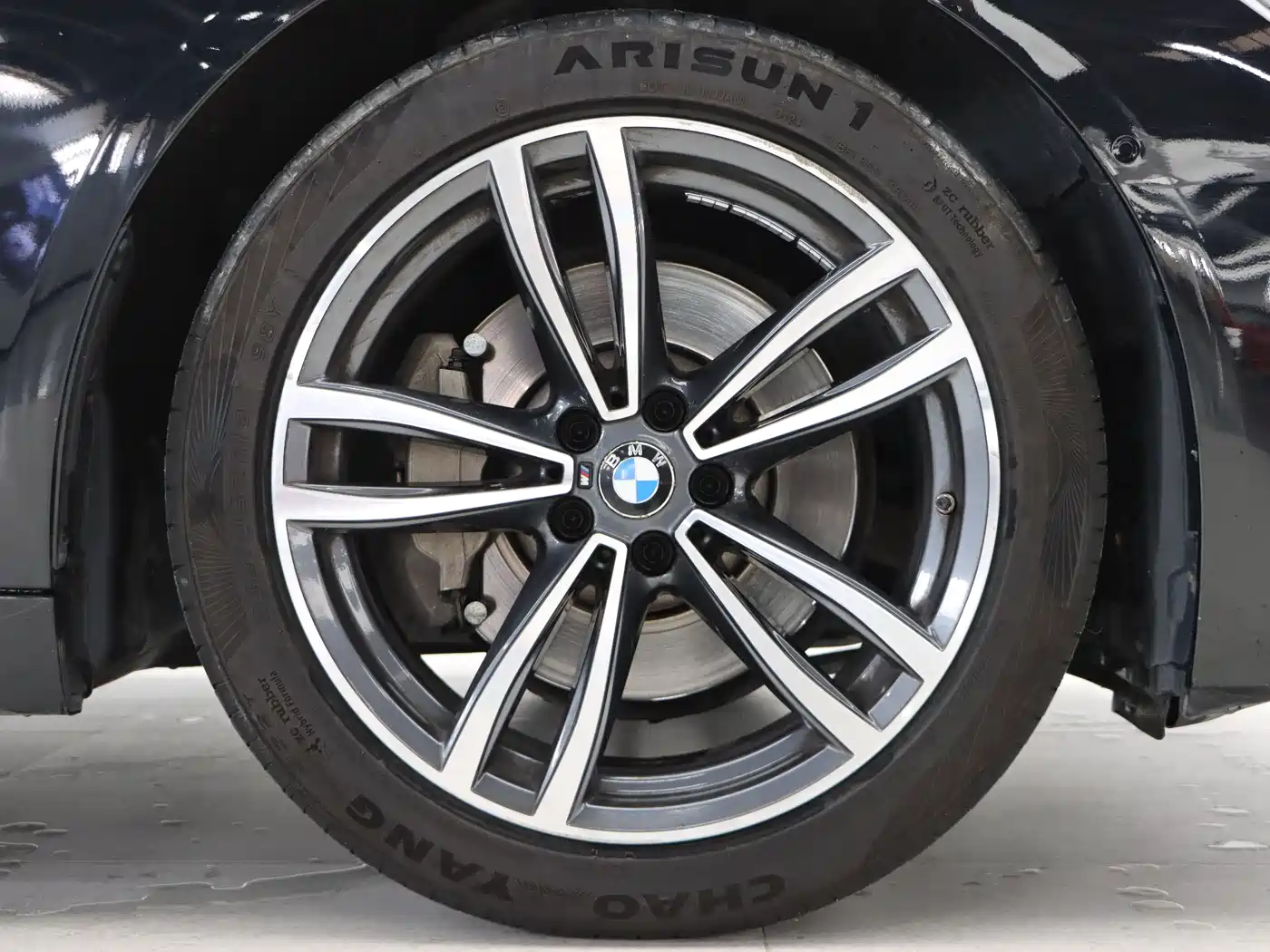BMW 7 Series 2021 Model 730Li M Sport Package фото 10