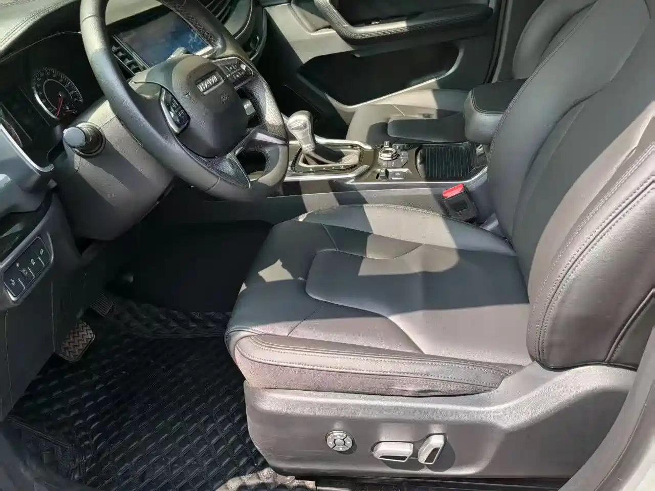 Photo 4 - Haval H6