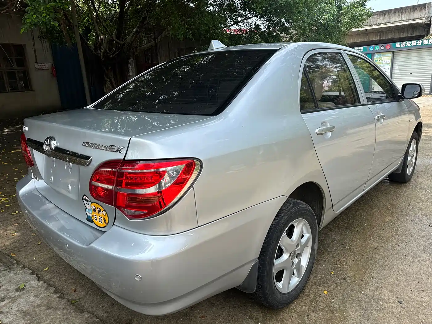Toyota Corolla 2013 1.6L Automatic Luxury фото 7