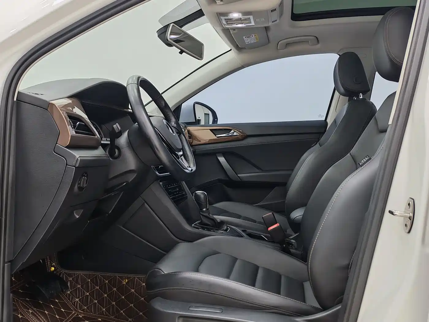 Volkswagen Tharu 2021 280TSI 2WD Luxury Plus фото 7
