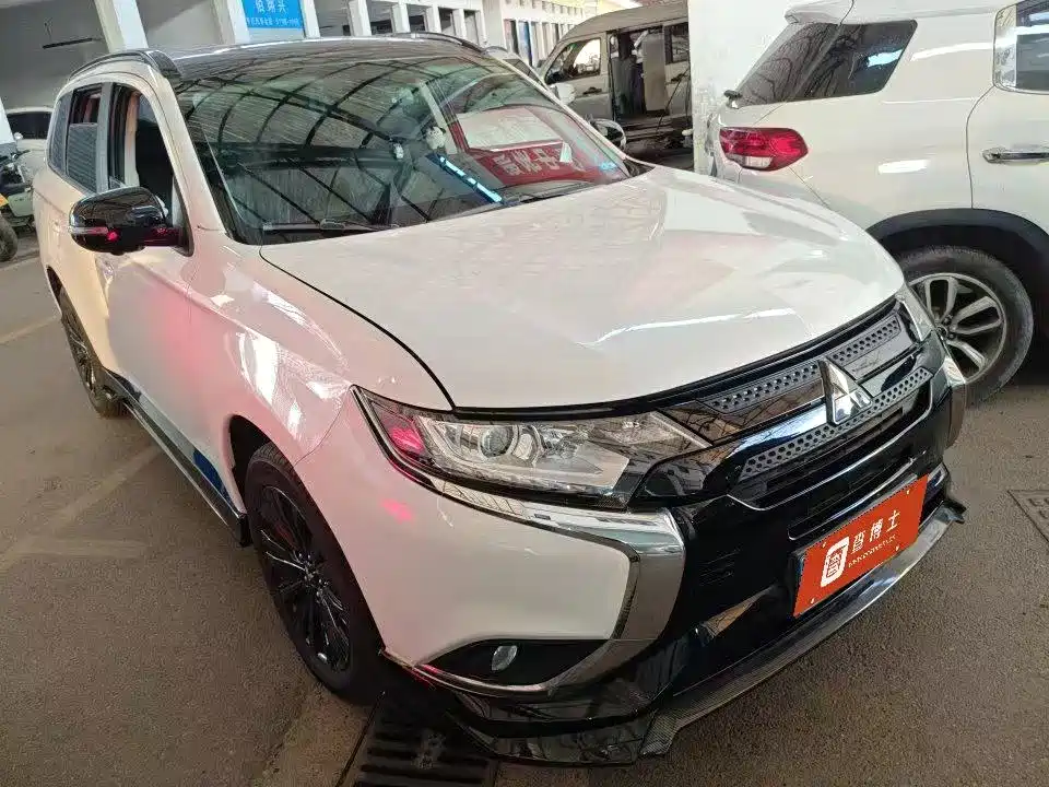 Mitsubishi Outlander 2023 2021 2.0L 2WD Yaodong Edition 5-seater