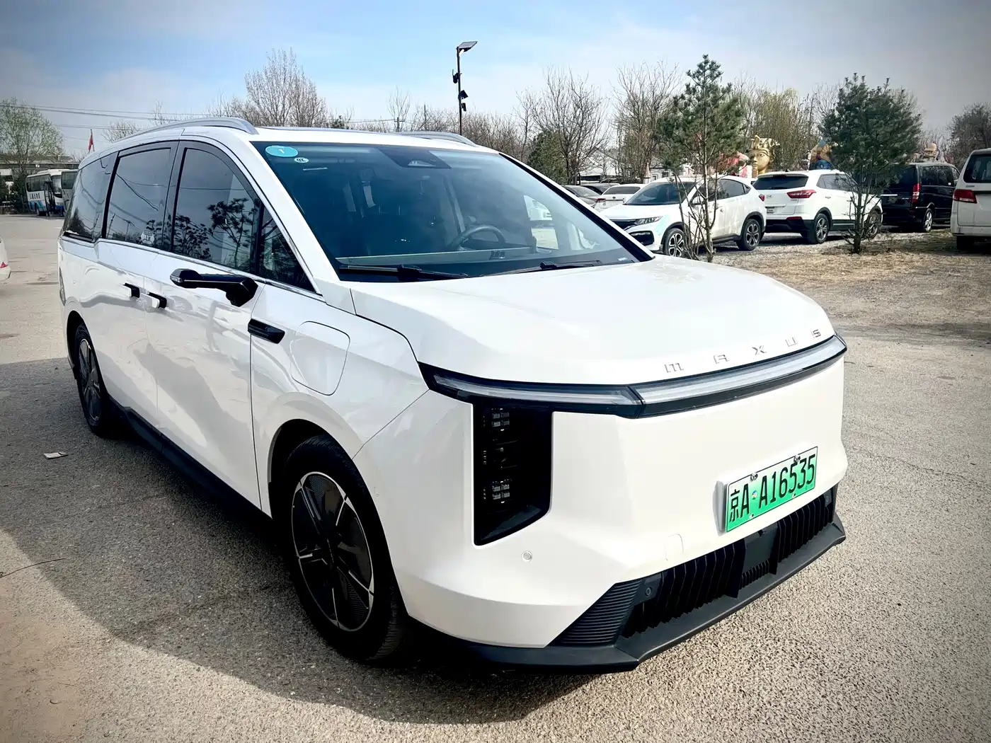 SAIC MAXUS EVERYONE 7