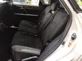Фото 13 - Lexus RX