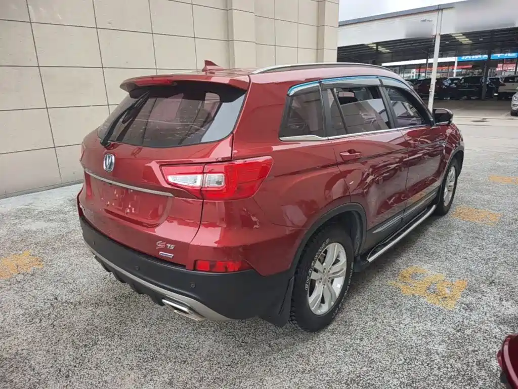 Фото 7 - Changan CS75