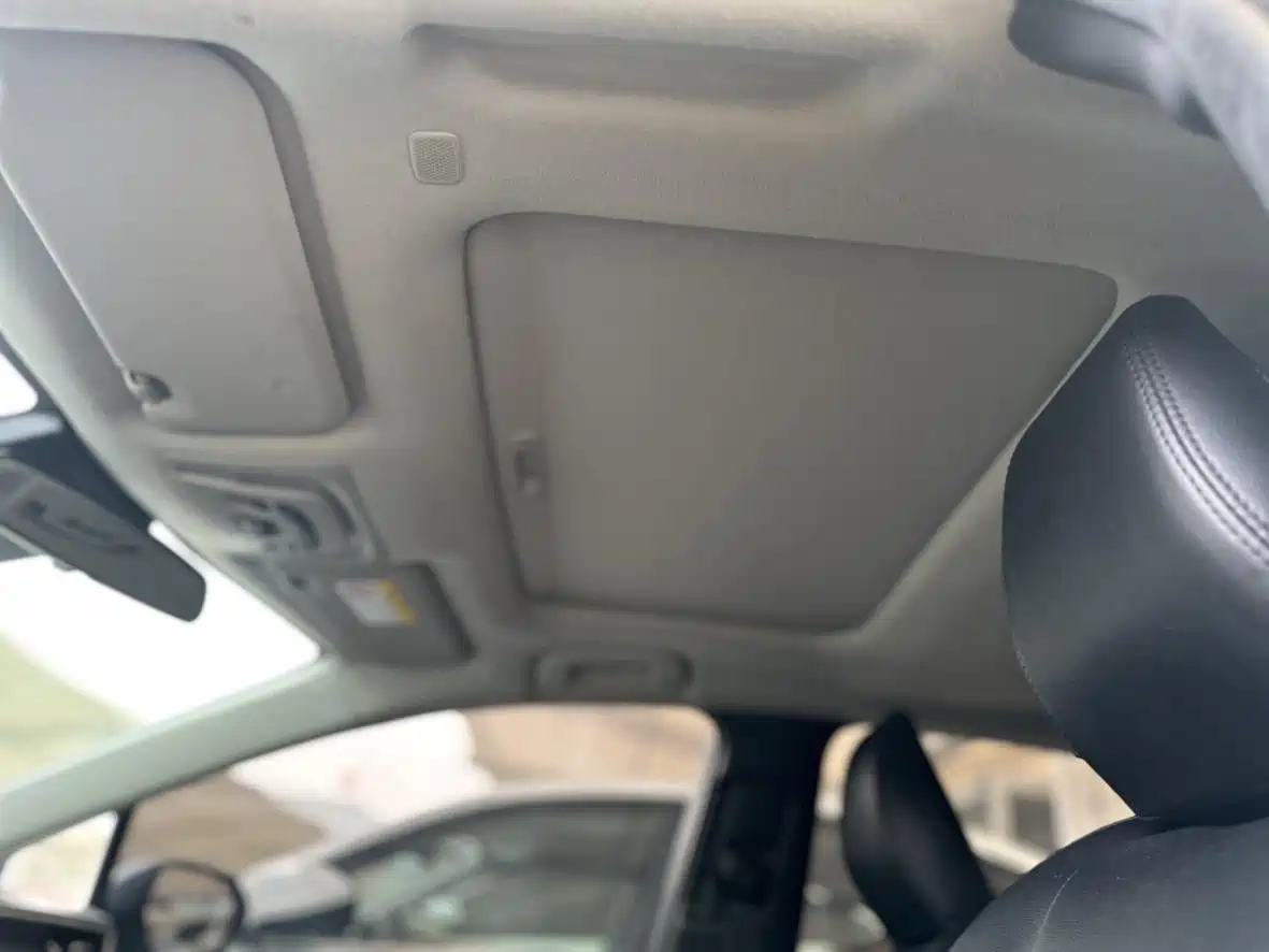 Toyota Levin 2023 Smart Hybrid 1.8L Luxury фото 7