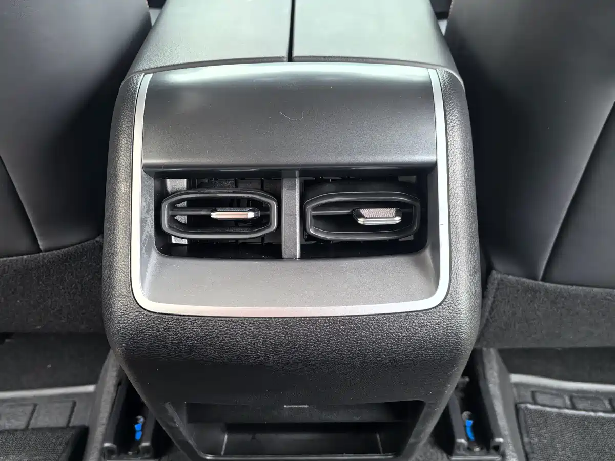 BAIC ORV Beijing Off-Road BJ30 2024 1.5T Magic Core Electric Drive Advanced Edition фото 17