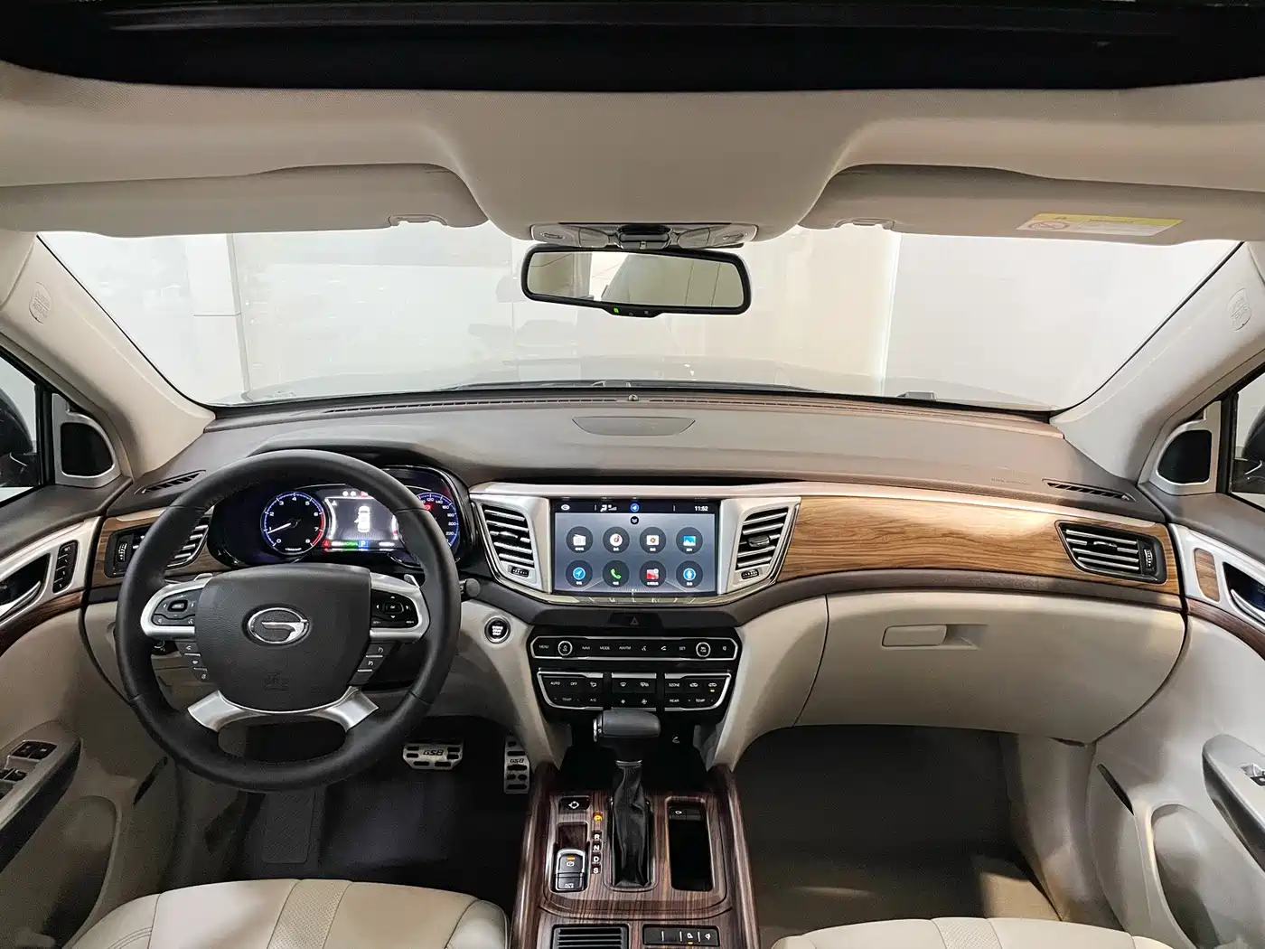 GAC Trumpchi Trumpchi GS8 2017 2017 320T 2WD Luxury Smart Connect (7-seater)