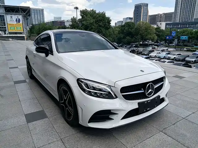 Mercedes-Benz C-Class (Import) 2023 Model C 260 Coupe — фото 3