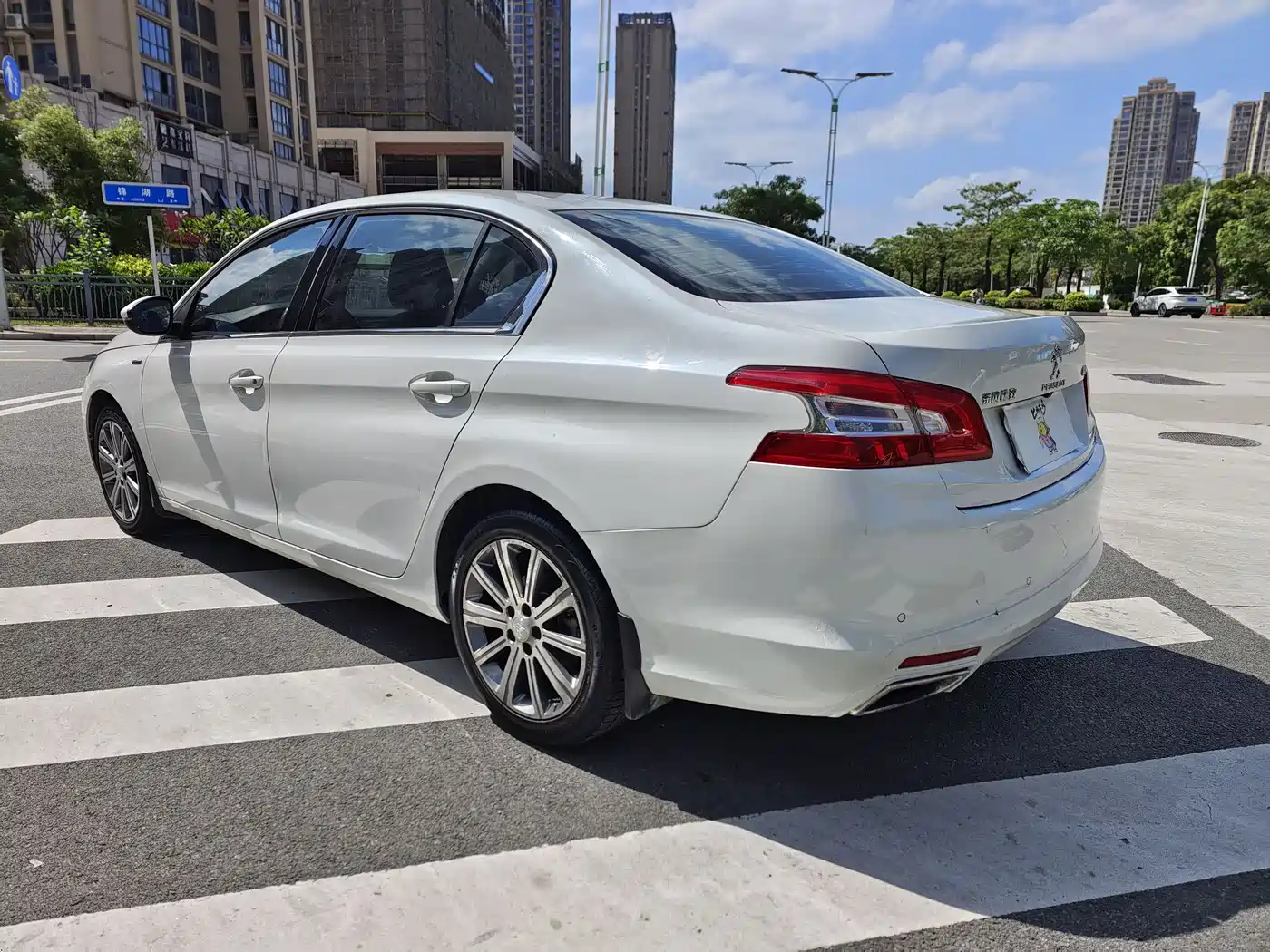 Peugeot 408 2018 Facelift 350THP Automatic Luxury фото 5