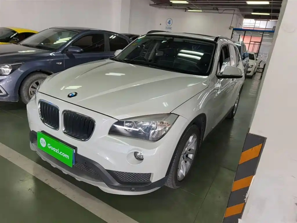 BMW X1 2015 Model sDrive18i Fashion Advanced Edition