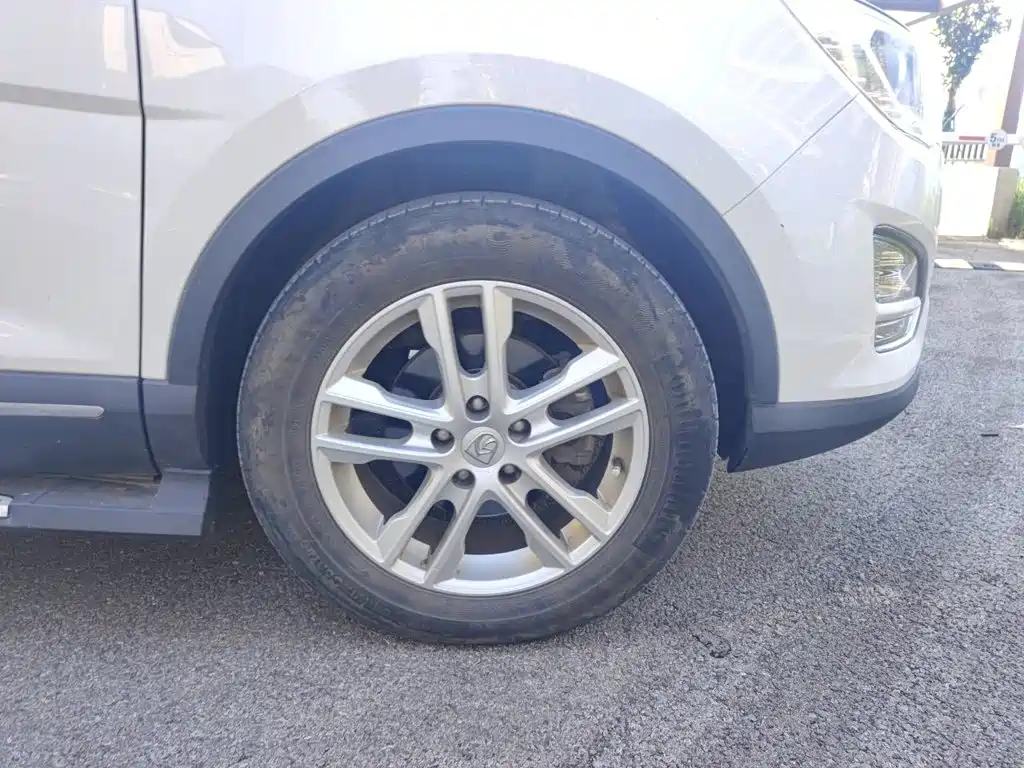 Baojun 560 2016 2016 1.8L Manual Elite
