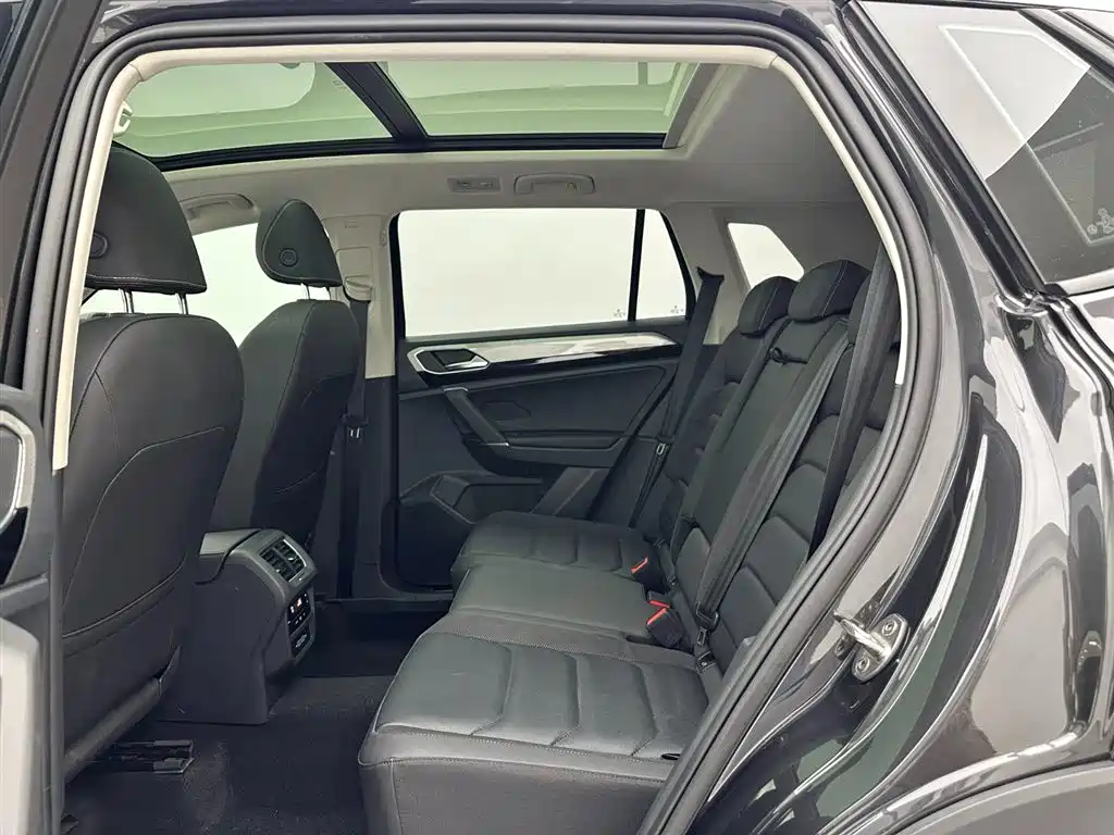Volkswagen Tayron 2021 330TSI 2WD Luxury Smart Connect Edition 20