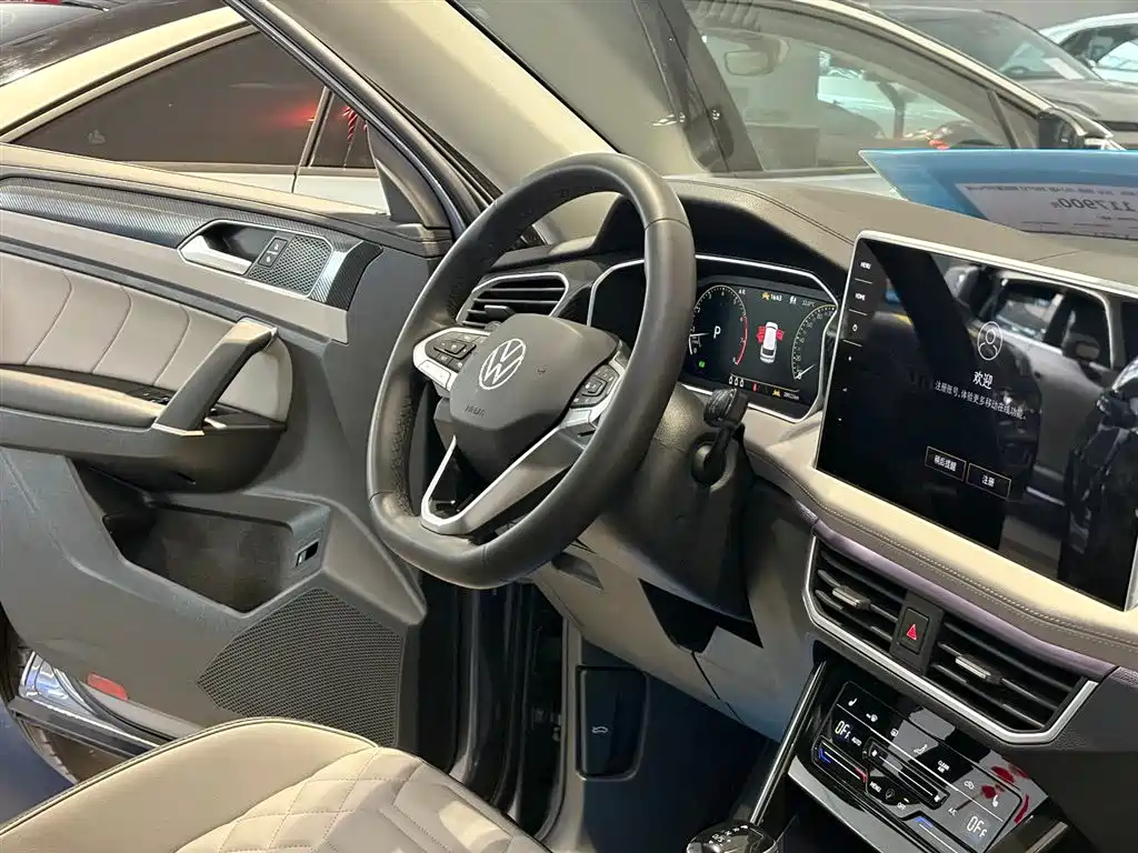 Volkswagen Tayron 2024 300TSI 2WD Luxury Plus Advanced фото 11