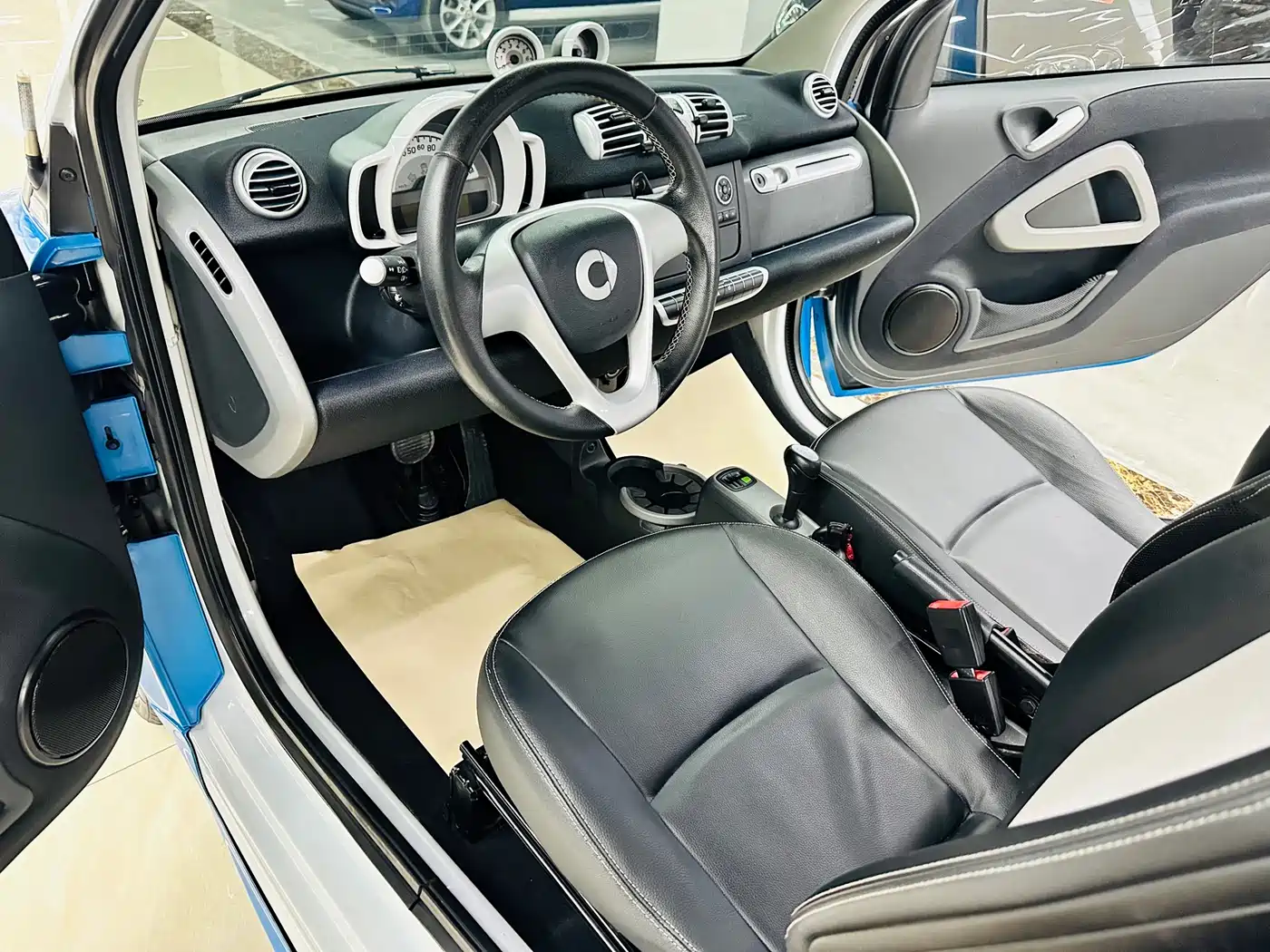 smart fortwo 2013 2013 1.0 MHD Hardtop Ice Special Edition
