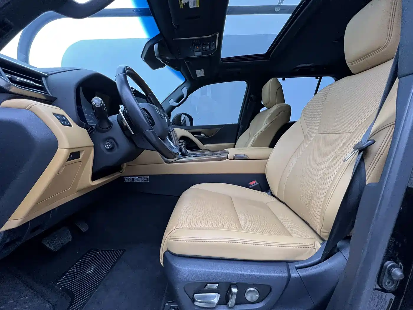Lexus LX 2016 570 Dynamic Luxury Edition фото 7