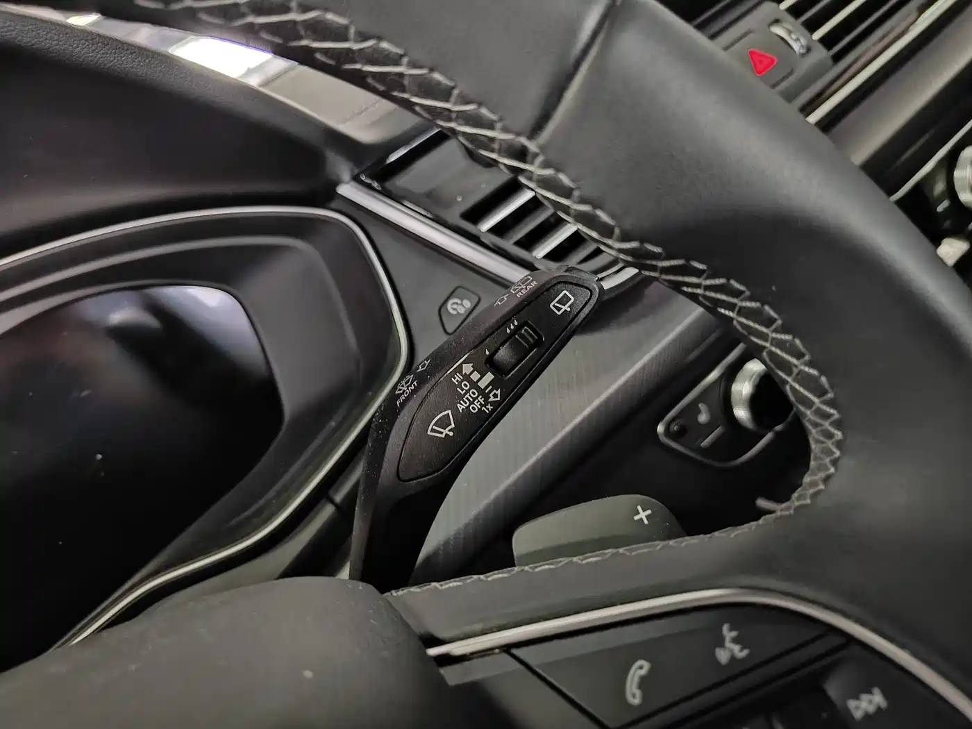 Audi Q5L 2024 Model 40 TFSI Luxury Dynamic фото 11