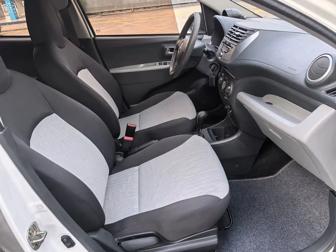 Suzuki Alto 2017 2015 1.0L Automatic Limited Edition