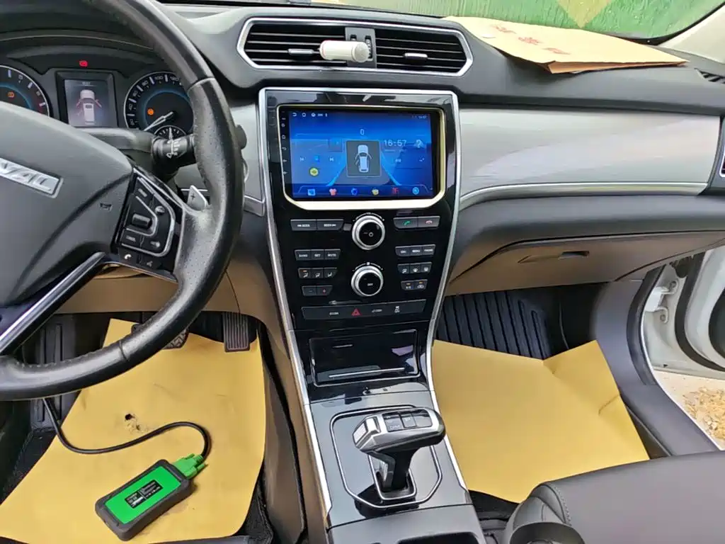 Фото 13 - Haval H2