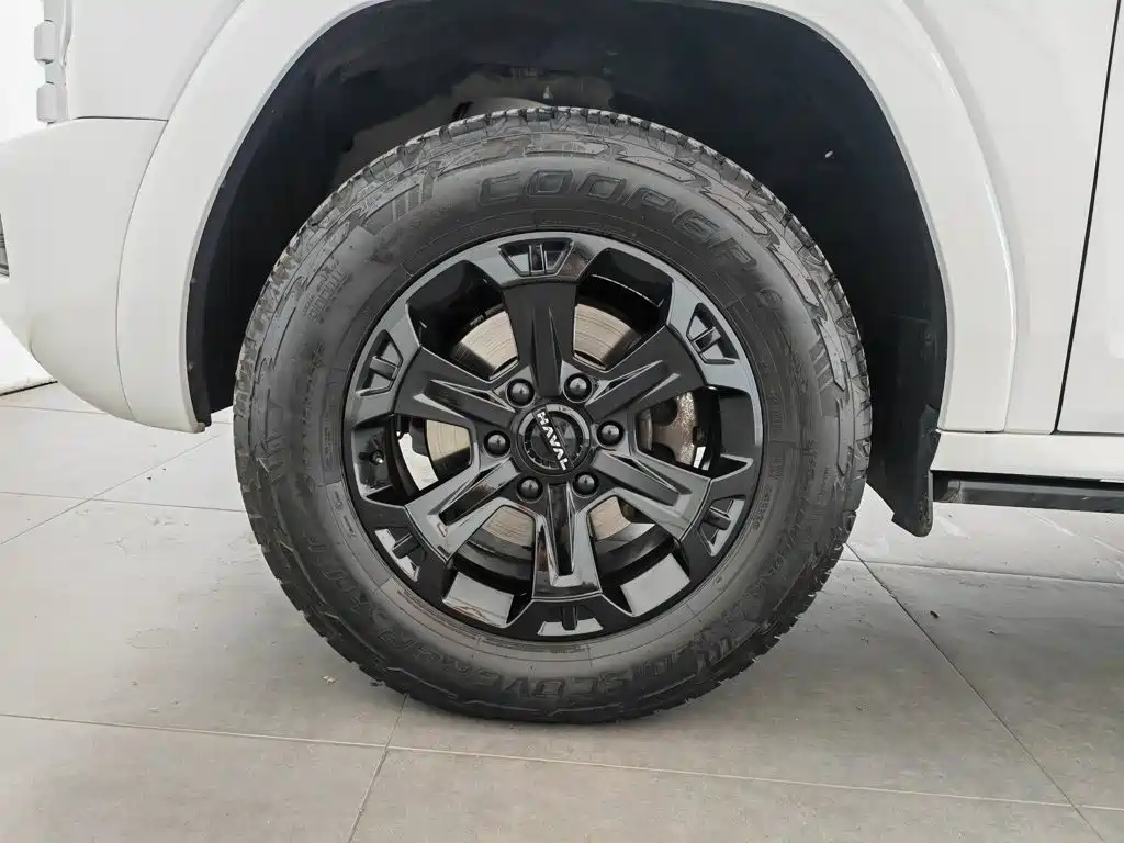 Photo 17 - Haval H9