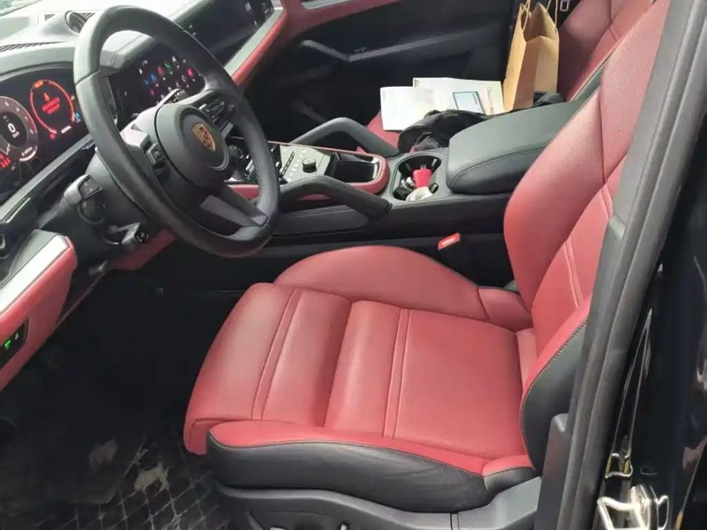 Фото 2 - Porsche Cayenne