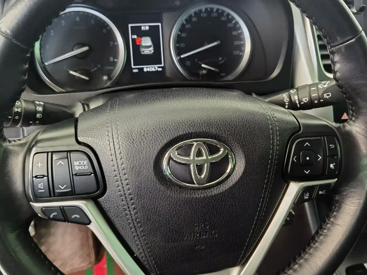TOYOTA HIGHLANDER
