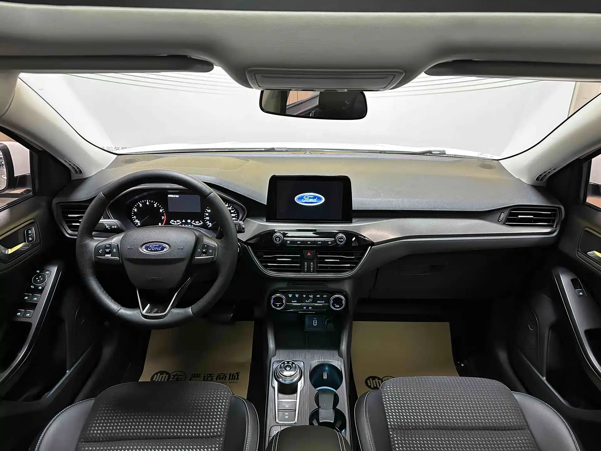 Фото 8 - Ford Focus