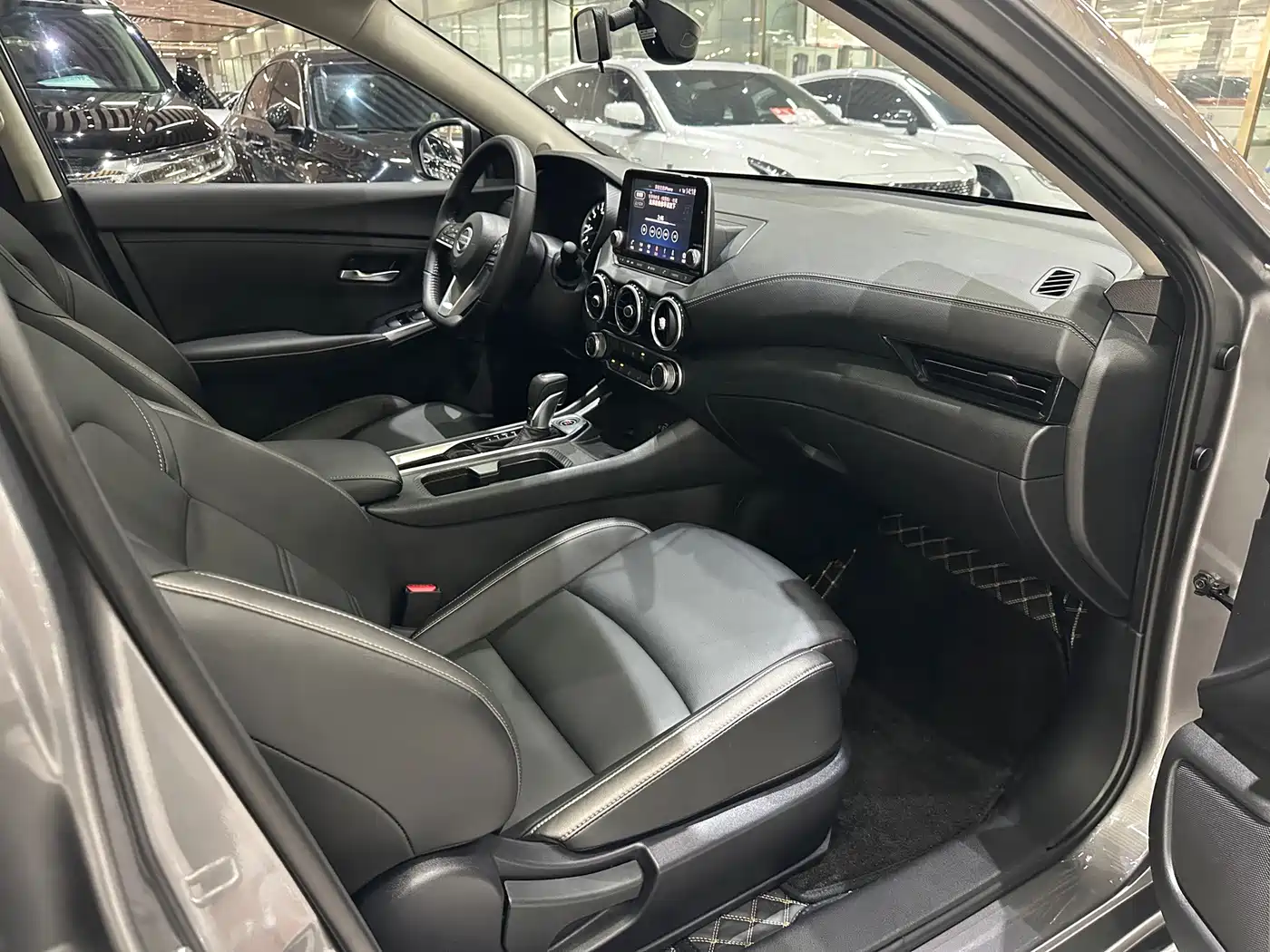 Nissan SYLPHY, миниатюра 9