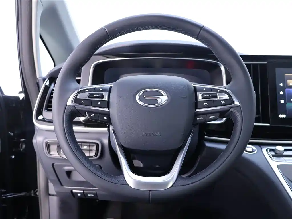 GAC TRUMPCHI TRUMPCHI M8