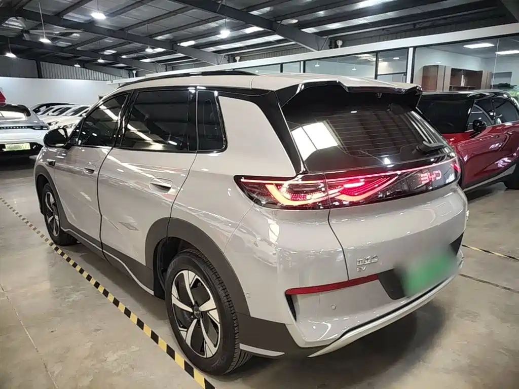 BYD Hai Shi 05 EV 2025 520KM Smart Navigation Edition фото 5