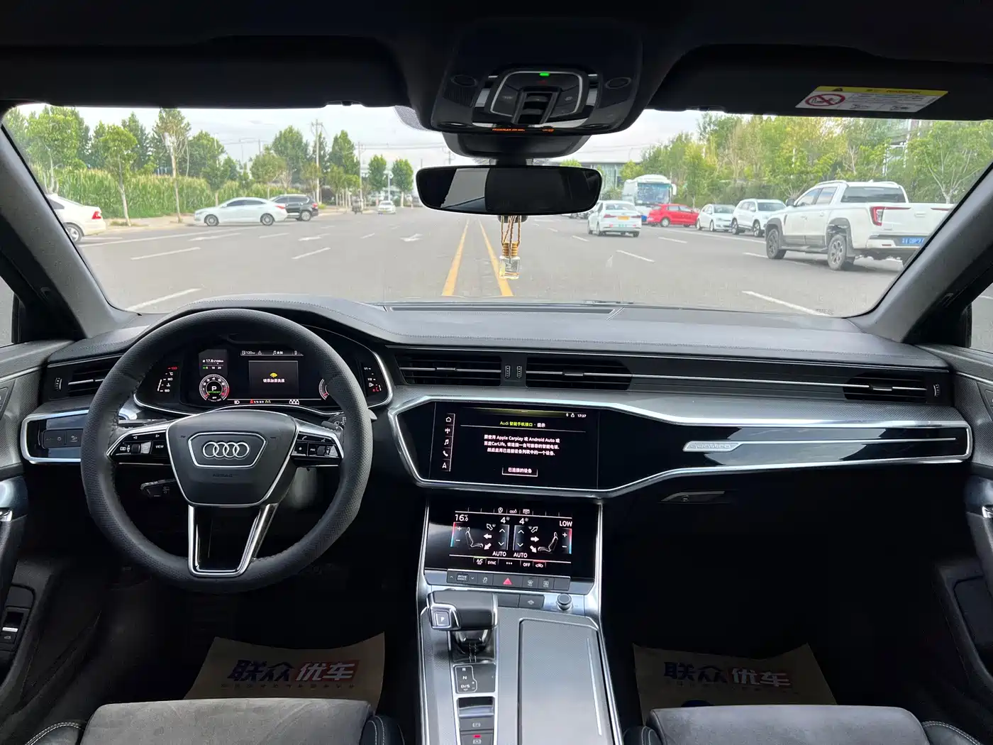 Фото 8 - Audi A6L