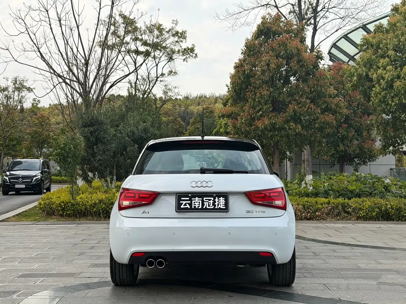 Audi A1 2014 30 TFSI Sportback Comfort фото 8
