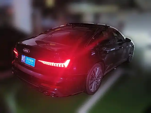 Audi A6L 2021 55 TFSI quattro Premium Dynamic — фото 2