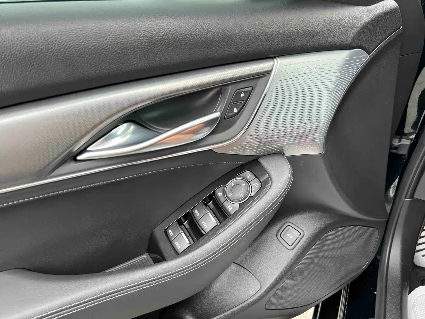 Cadillac CT5 2023 28T Luxury Style (Standard Edition) фото 23