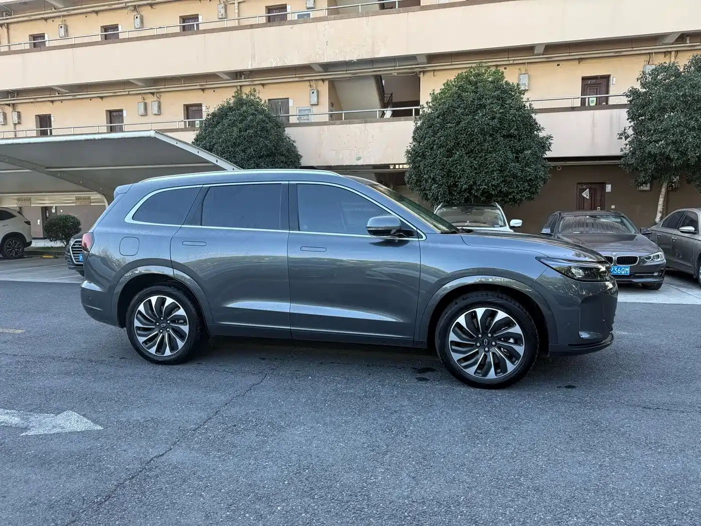 AITO Wenjie AITO M7 2022 1.5T RWD Comfort Edition фото 3