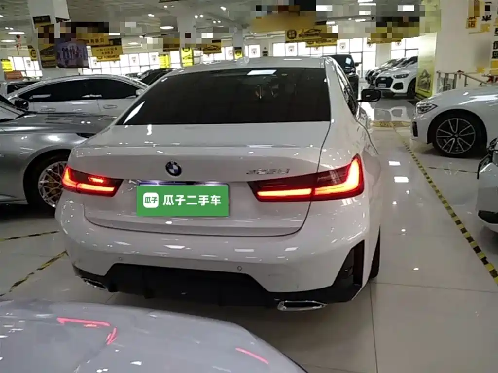 BMW 3-SERIES