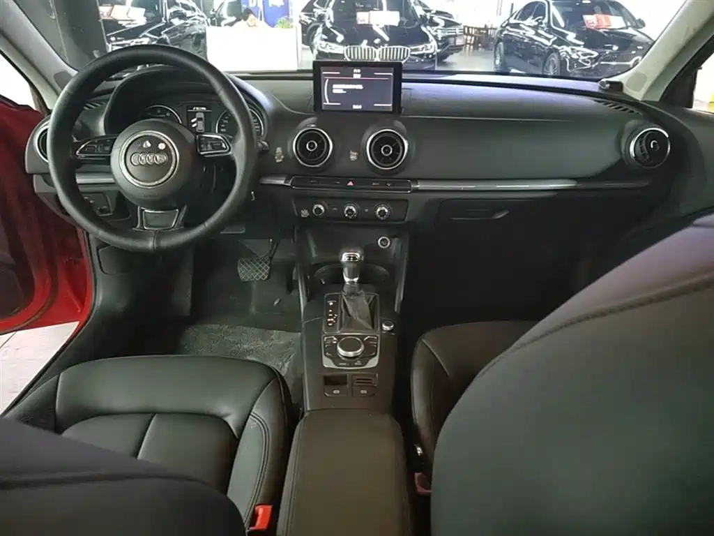 Audi A3 2014 Sportback 35 TFSI Automatic Fashion фото 10