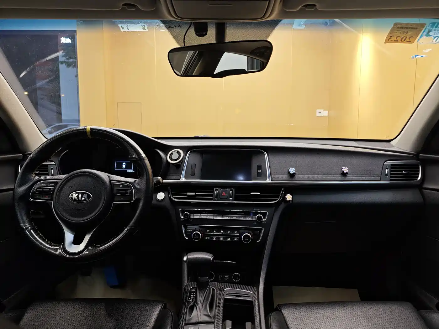 Kia K5 2016 2.0L Hybrid GLS фото 20