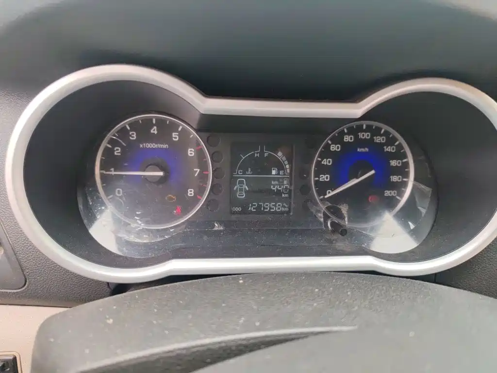 Dongfeng Aeolus A30 2015 2014 1.5L Manual Practical Style