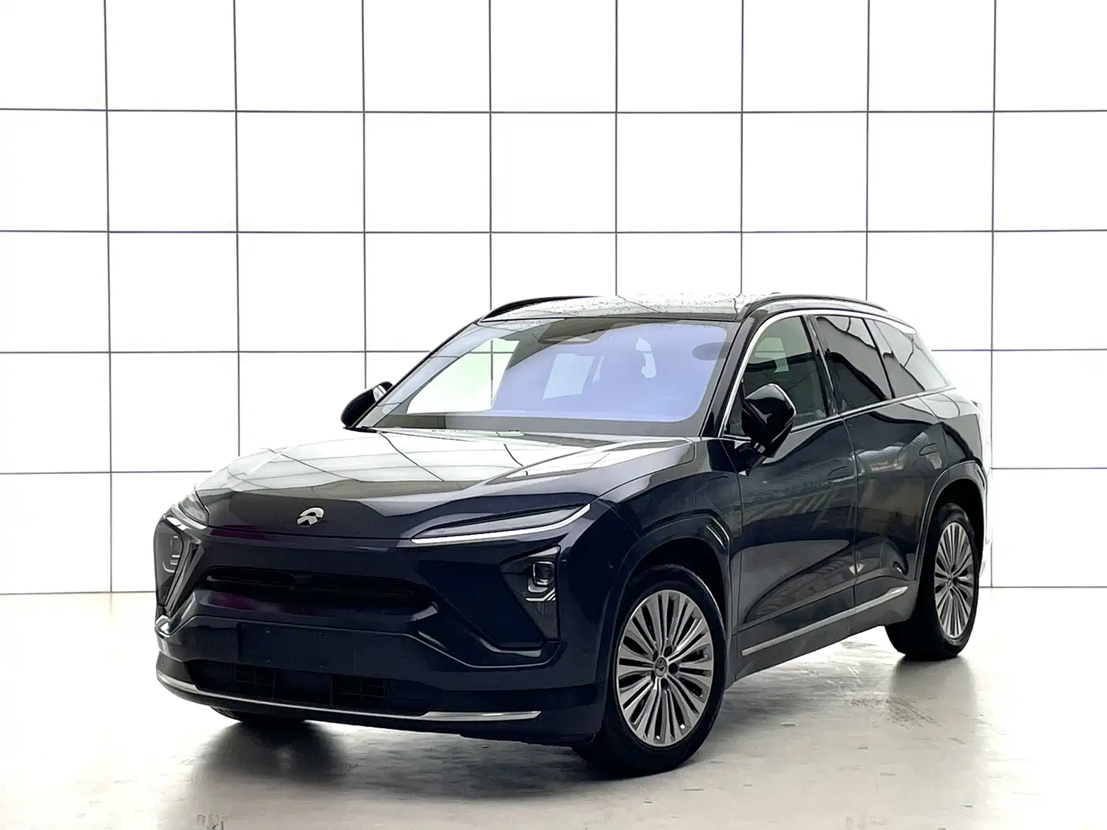 Фото 1 - NIO ES6