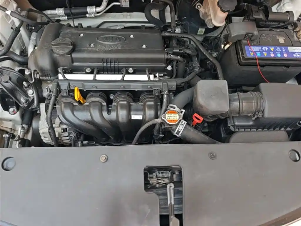 Kia K2 2015 Hatchback 1.4L AT GLS Cool Edition фото 20