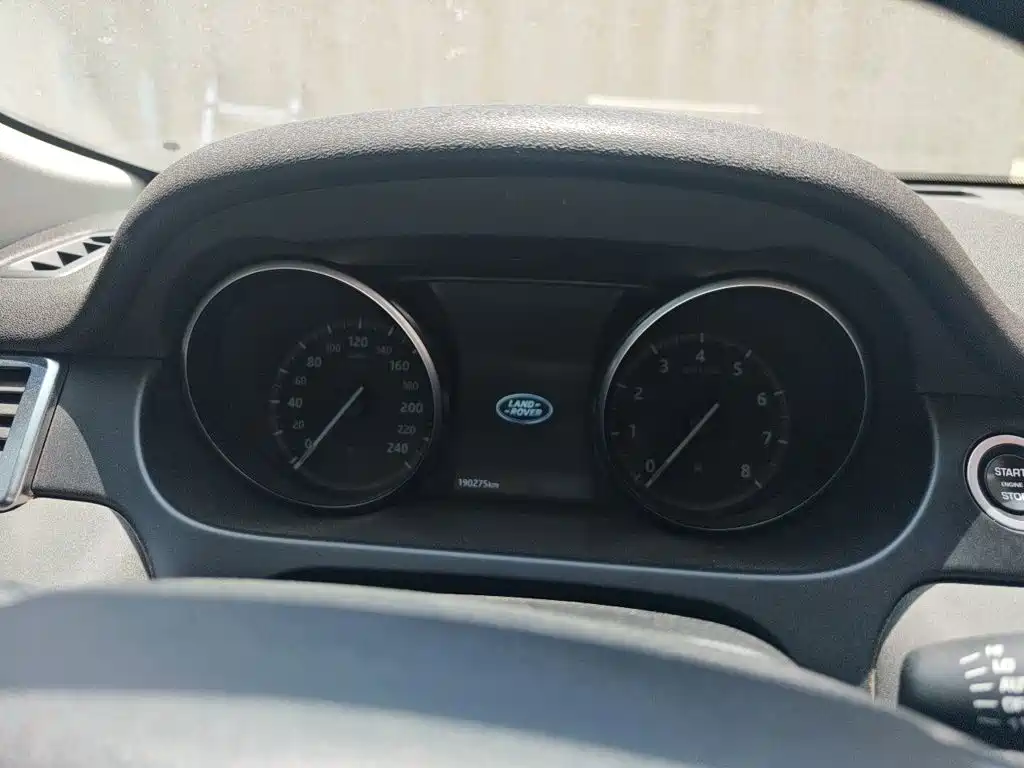 Фото 4 - Land Rover Discovery Sport