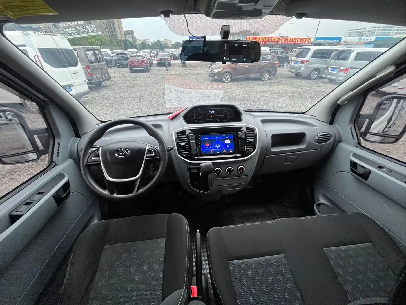 SAIC MAXUS XINTU V80