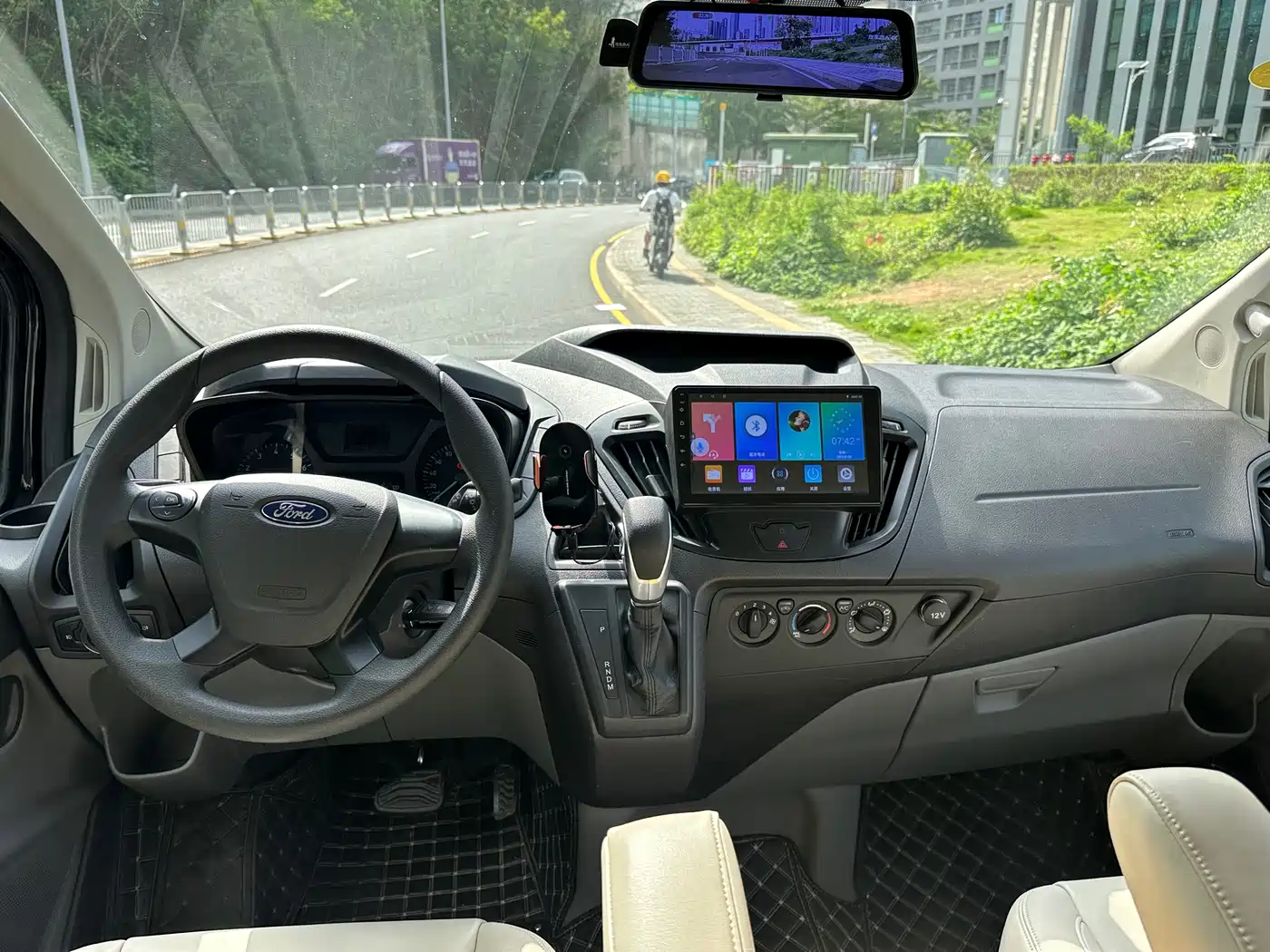 Ford Transit 2020 2.0T Gasoline Auto Multi-Purpose Commercial Vehicle Medium Wheelbase Low Roof Dual-Swing Doors China VI фото 16