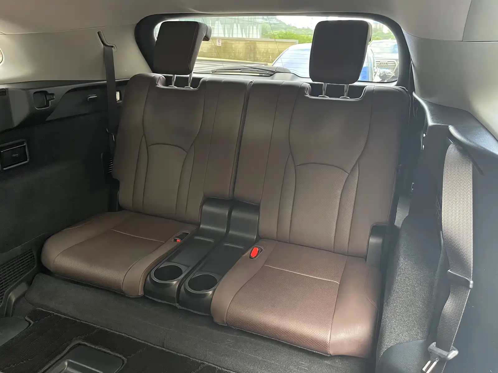 Photo 29 - Lexus RX