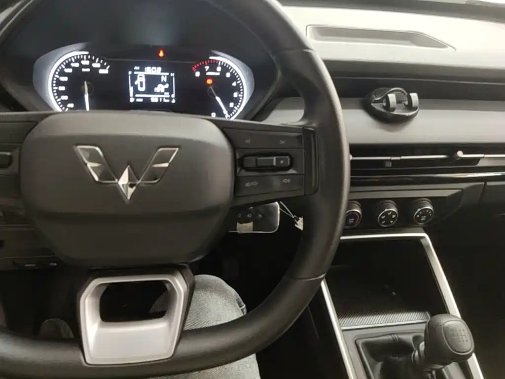 Wuling Motors Wuling Xingchi 2025 2022 1.5L Manual Freedom Edition