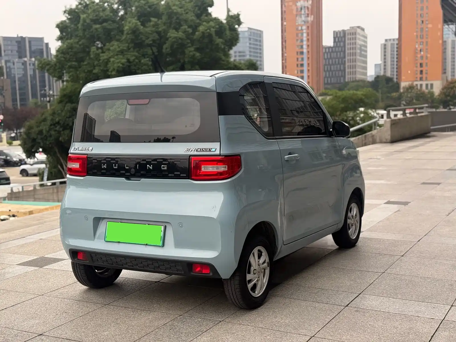 Фото 9 - Wuling Motors Hongguang MINIEV